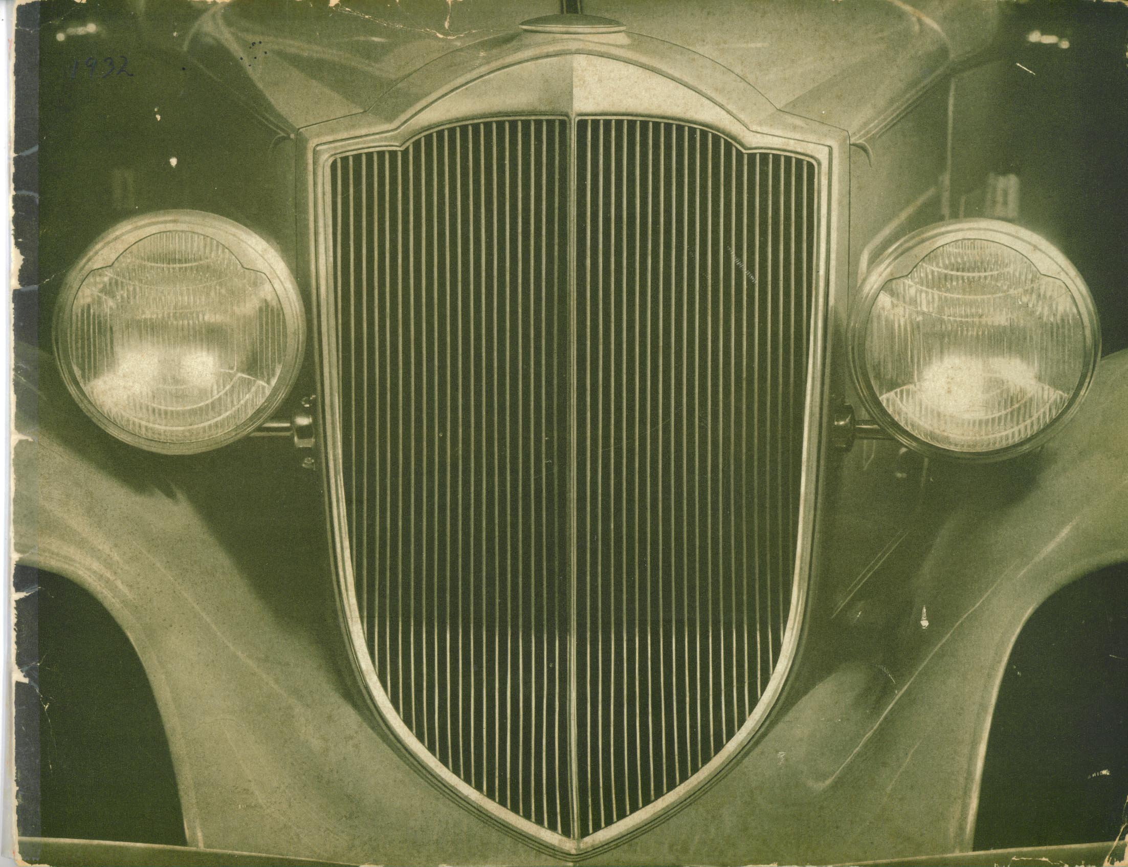 1932_Packard_Light_Eight-01