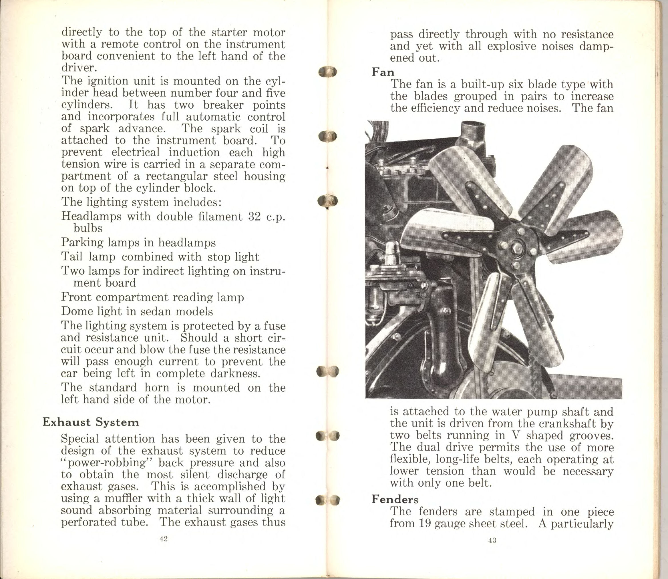 1932_Packard_Light_Eight_Facts_Book-42-43