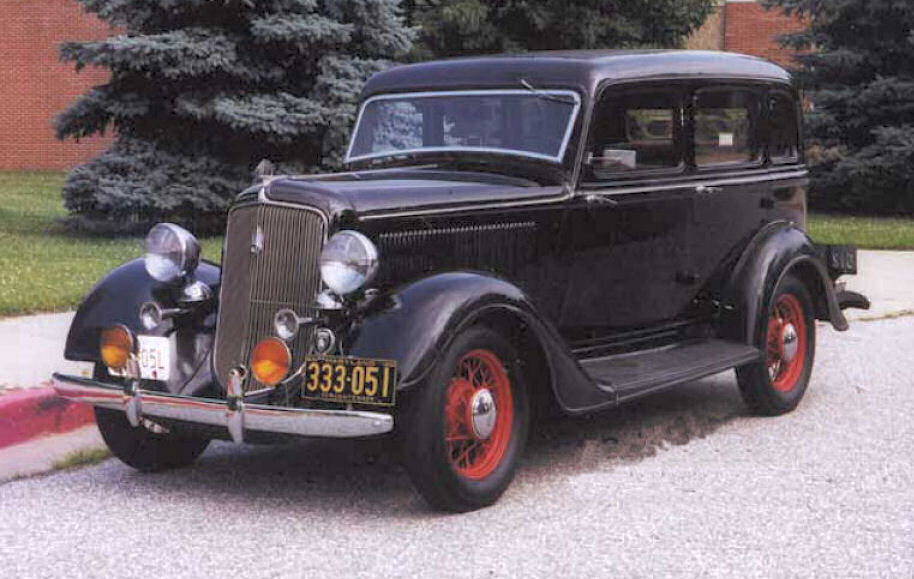 1934_Plymouth