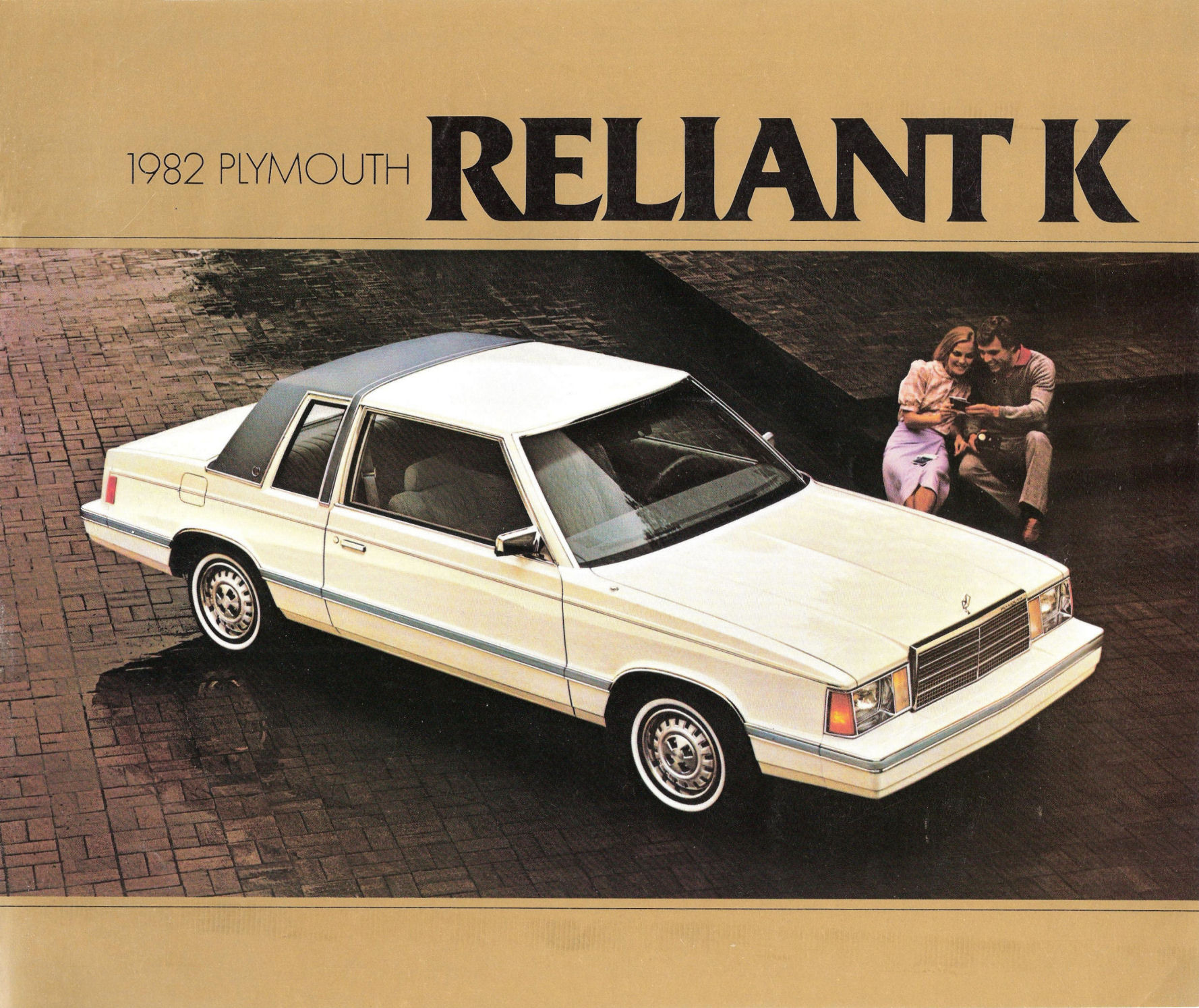 1982_Plymouth_Reliant-01