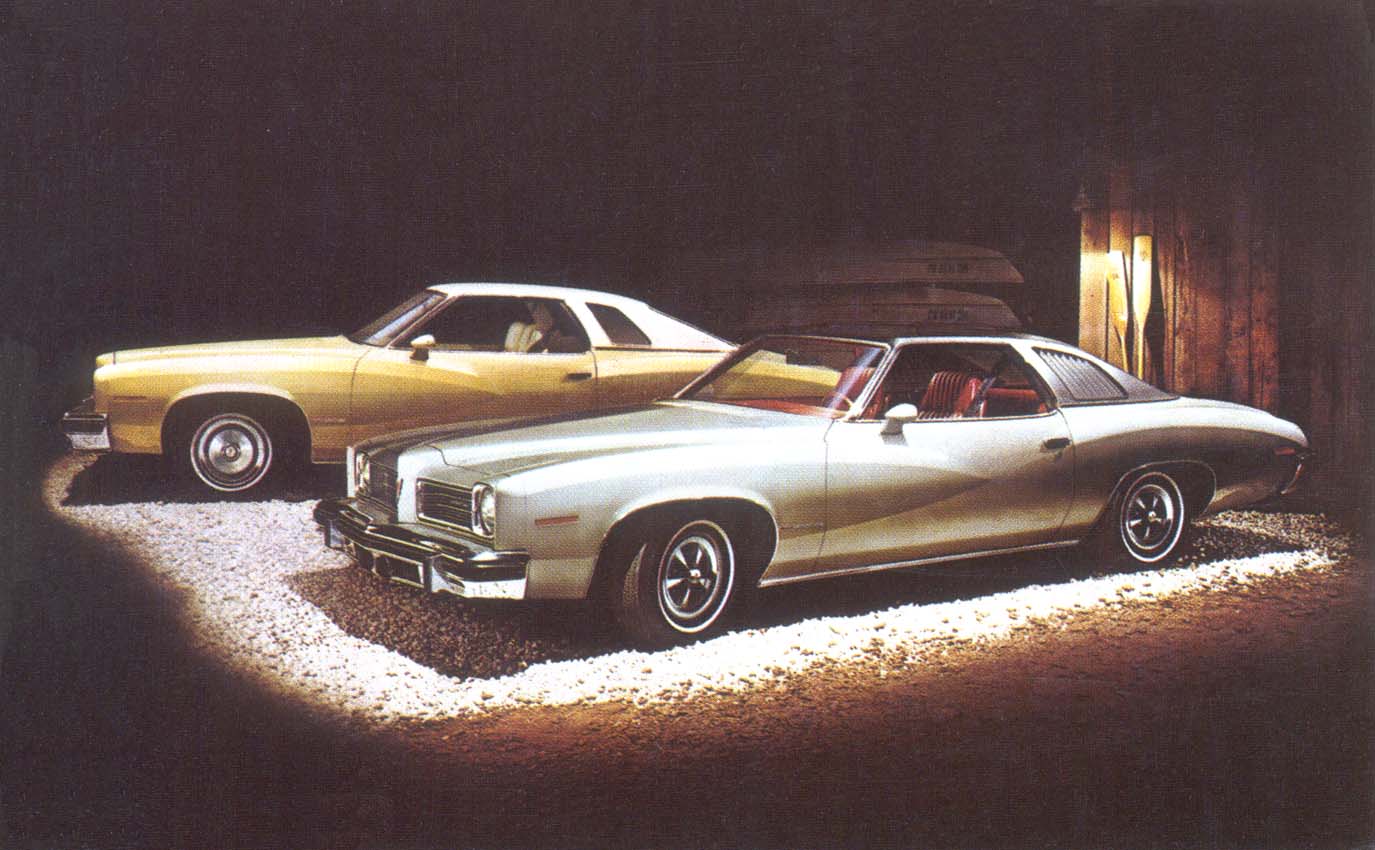 1974_Pontiac_Postcard-07a