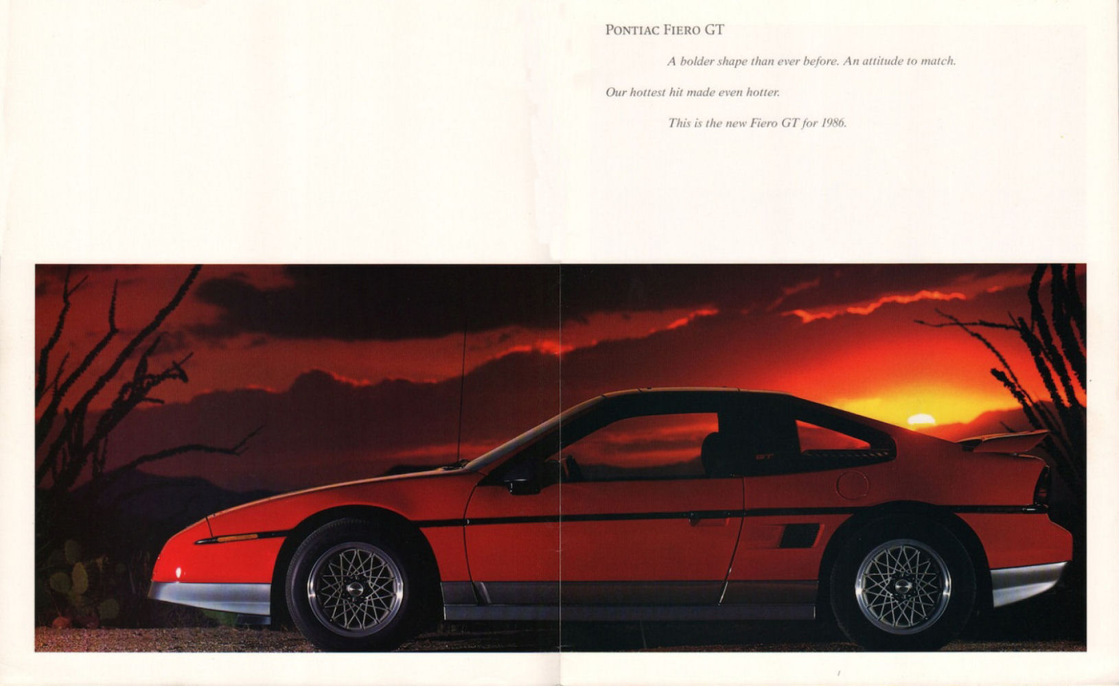 1986_Pontiac_Fiero_GT_and_600_SE-02-03