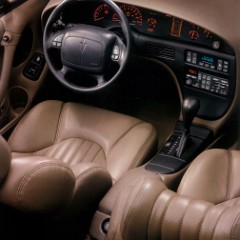 1997_Pontiac_Bonneville-12