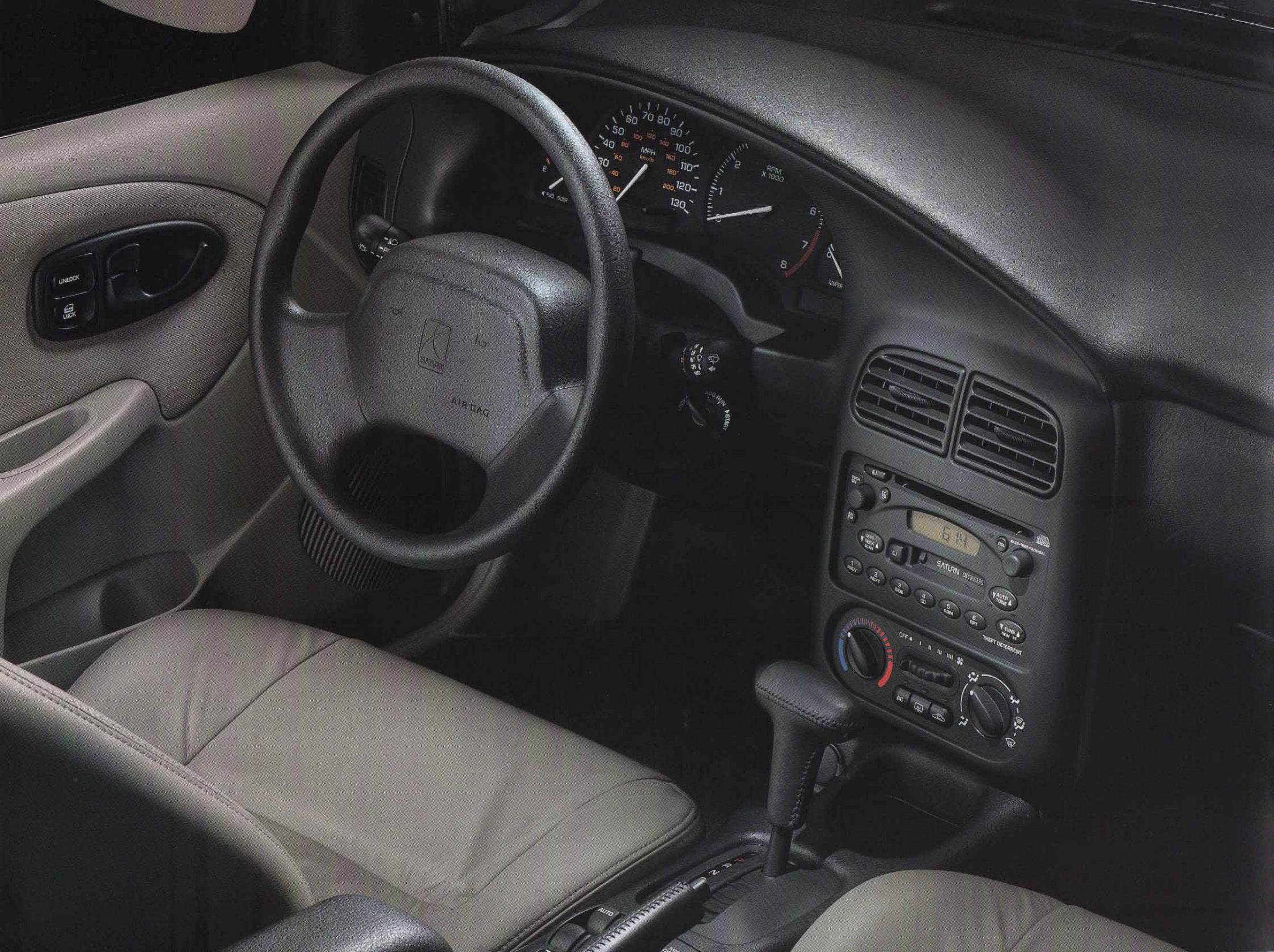 2001_Saturn_S-Series_Prestige-12a