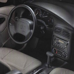 2001_Saturn_S-Series_Prestige-12a